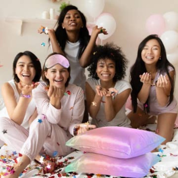 (NWT) The Satin Sleep Set (5 Pieces) - Picture 4 of 9